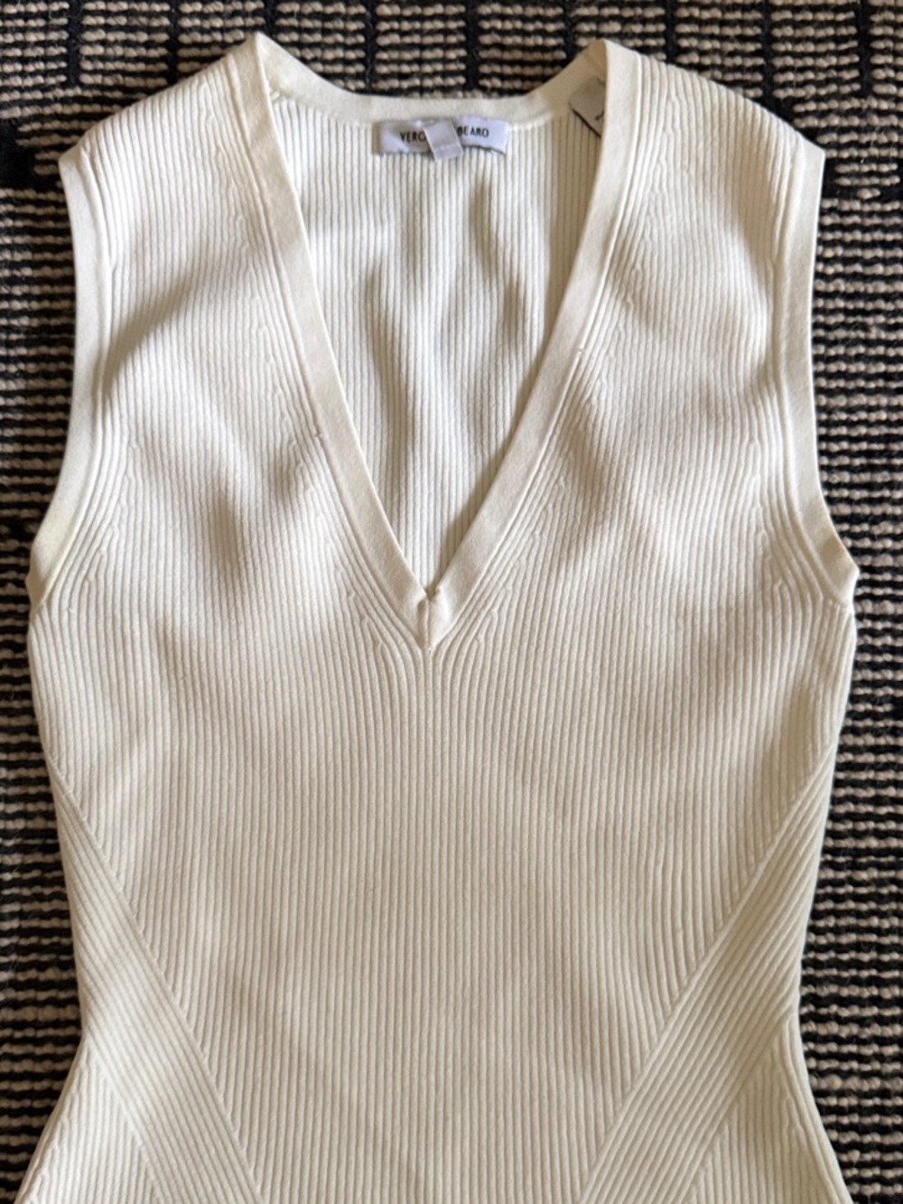 Veronica Beard Cream Ribbed V-Neck Tank